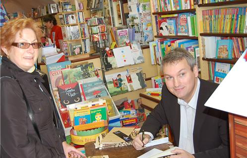 Olivier Thomas s'est livré samedi à une séance de dédicace à la librairie Baga Yaga