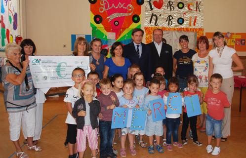 Le Kiwanis a remis un chèque de 1.300 euros pour l'école maternelle de la Meynade.